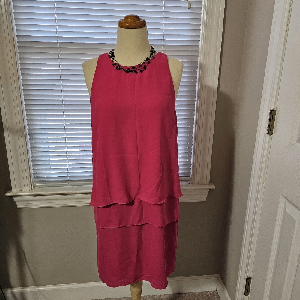 Charles Henry NWT Hot Pink Tiered Ruffle Shift Dress Medium Sleeveless Cocktail